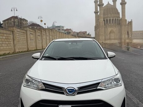 Toyota Corolla Fielder 2018
