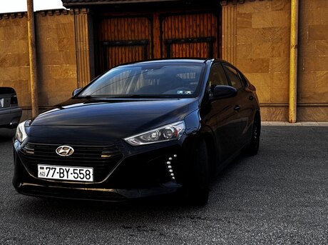 Hyundai IONIQ