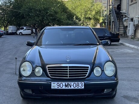 Mercedes E 220 d 2000