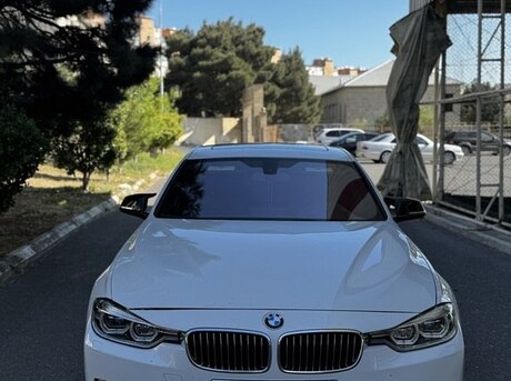 BMW 330 2017