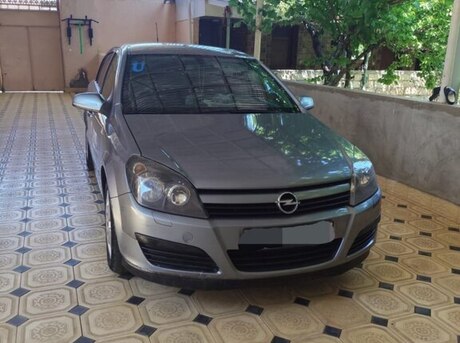Opel Astra 2005