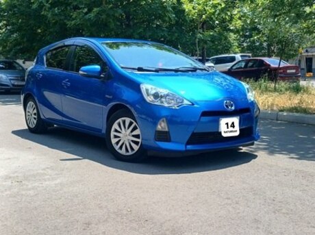 Toyota Aqua 2014