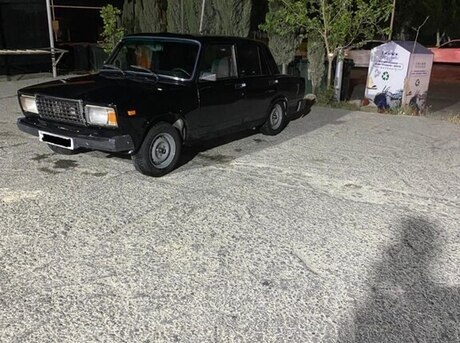 LADA (VAZ) 2107 2010