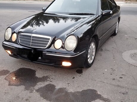 Mercedes E 240 2000