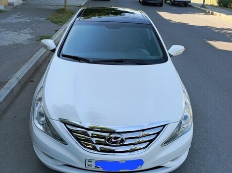 Hyundai Sonata 2011