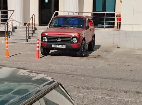 LADA (VAZ) Niva 2013