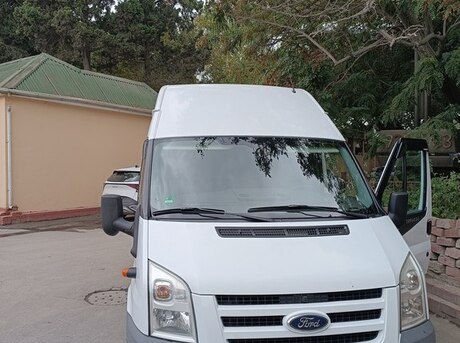 Ford Transit 2011