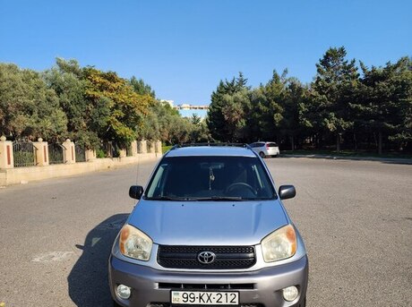 Toyota RAV4 2004