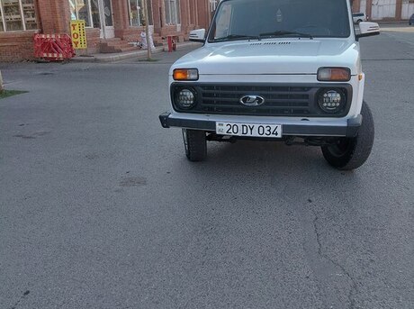 LADA (VAZ) Niva 2013