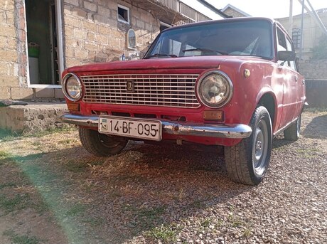 LADA (VAZ) 21011 1984