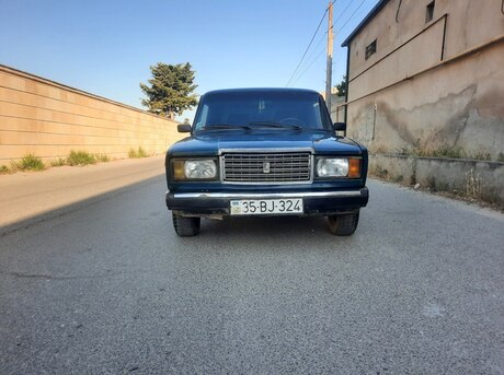 LADA (VAZ) 2107 2000