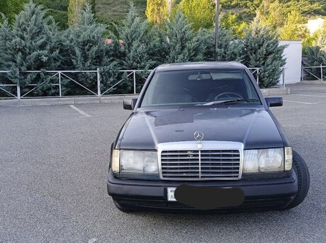 Mercedes E 230 1988