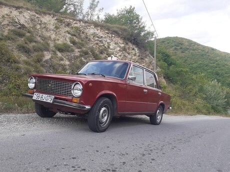 LADA (VAZ) 21011 1982
