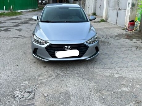 Hyundai Elantra 2016