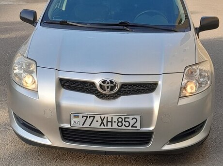 Toyota Auris 2009