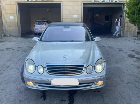 Mercedes E 270 2003