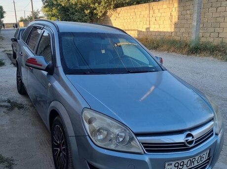Opel Astra 2010
