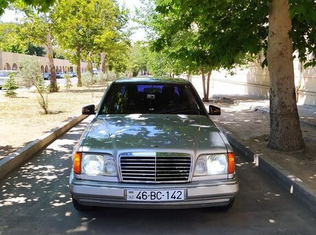 Mercedes E 220 1995