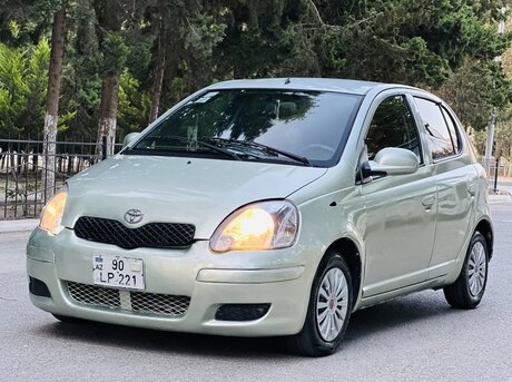 Toyota Vitz 2002
