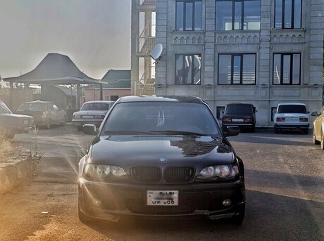 BMW 320 2004