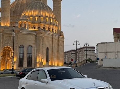 Mercedes E 220 d 2004