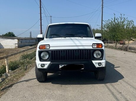 LADA (VAZ) Niva 2012