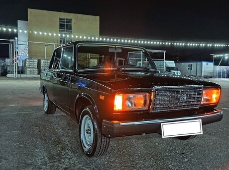 LADA (VAZ) 2107