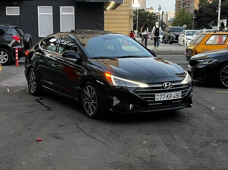 Hyundai Elantra