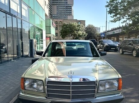 Mercedes 380 SE