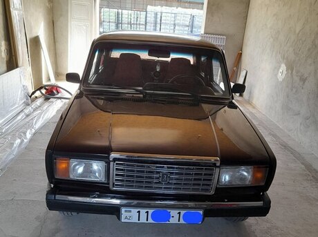 LADA (VAZ) 2107
