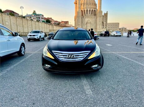 Hyundai Sonata 2011