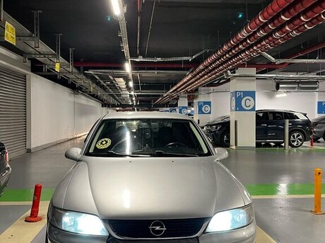 Opel Vectra 2000