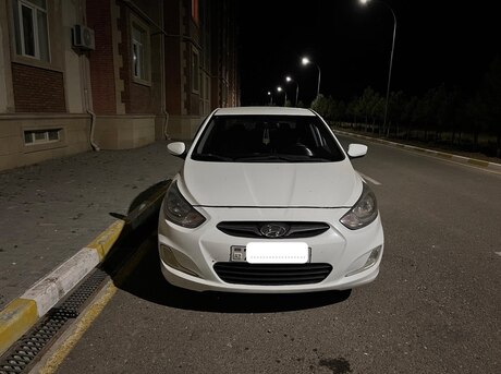 Hyundai Accent 2011
