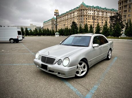 Mercedes E 240 2000
