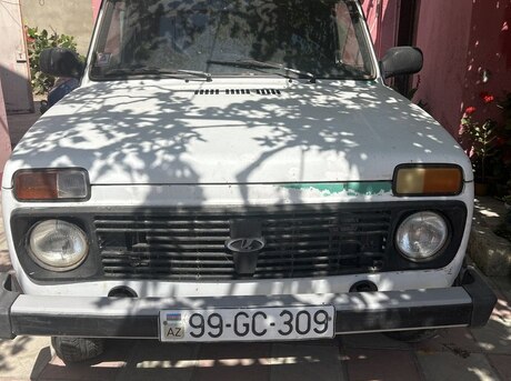 LADA (VAZ) Niva 2013