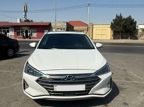 Hyundai Elantra 2020