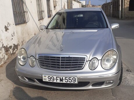 Mercedes E 240 2002
