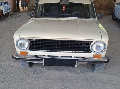 LADA (VAZ) 21011 1981