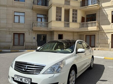 Nissan Teana 2010