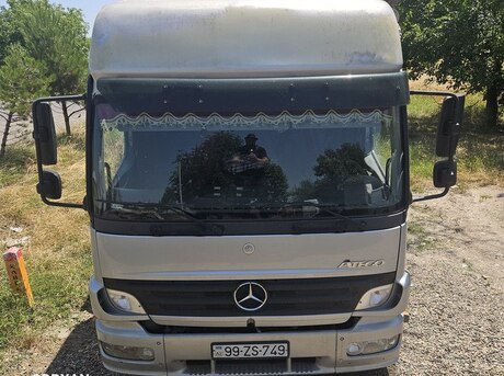 Mercedes Atego 1218 2007