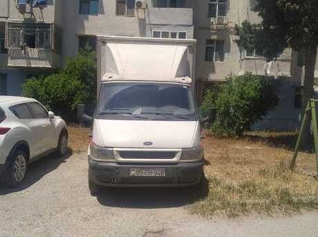 Ford Transit 2000