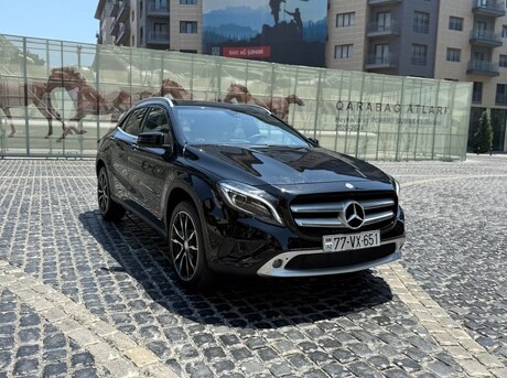 Mercedes GLA 250