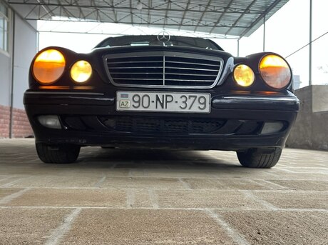 Mercedes E 220 d 2001