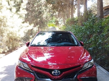 Toyota Camry 2024