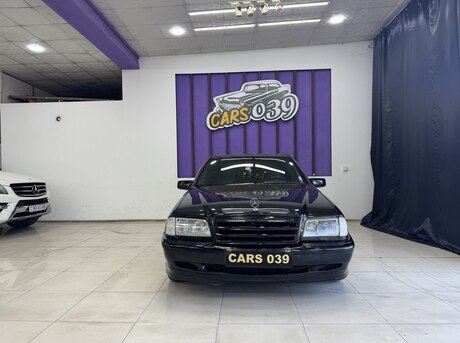 Mercedes C 200