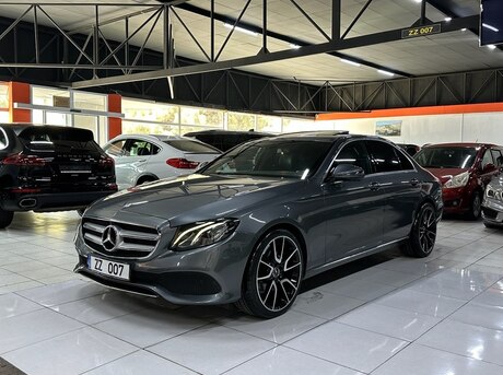 Mercedes E 200