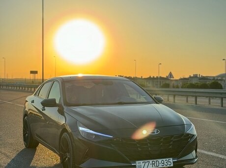Hyundai Elantra 2021