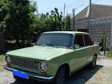LADA (VAZ) 21011 1986