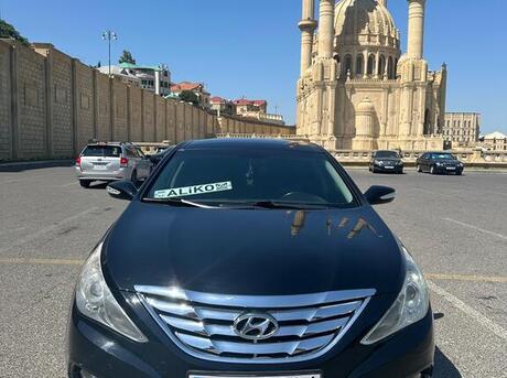 Hyundai Sonata 2010