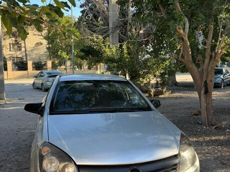 Opel Astra 2005